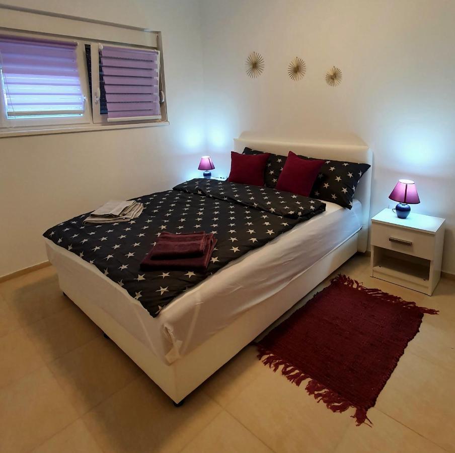 Lux Snezana Appartement Vrdnik Buitenkant foto